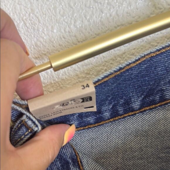 Levi's 501-Blue Distressed Denim Shorts size 34 - Picture 8 of 13